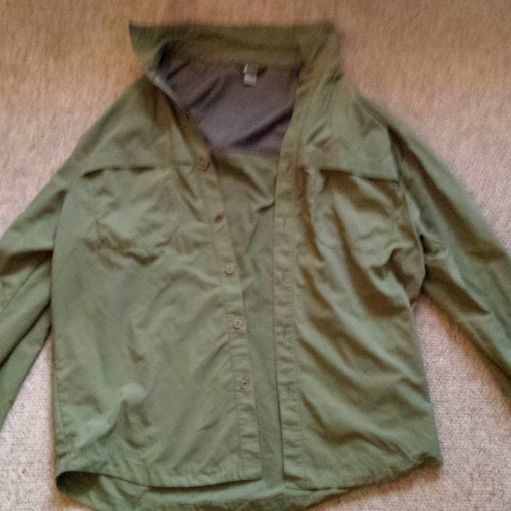 MEC Size Large Men's Hiking Shirt